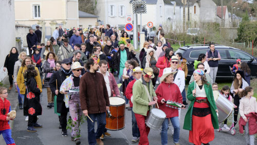 Batuc' à Lulu carnaval de Lussault sur Loire - rue du Village 2023-03-18